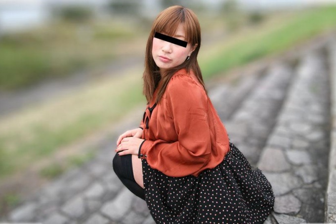 我带了一个和男友吵架后绝望的巨乳美女回家! 第一部分