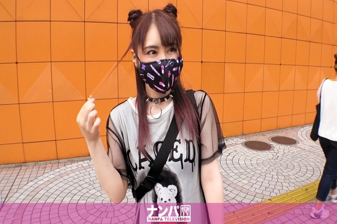 真实素人搭讪，初次摄影。 1511 “免费擦鞋！”钓到美少女是V系乐团的女大学生！远征费由干爹活筹措！ ？那么现在开始使用吧！为了逃脱资金困难而吸吮肉棒，气喘吁吁！